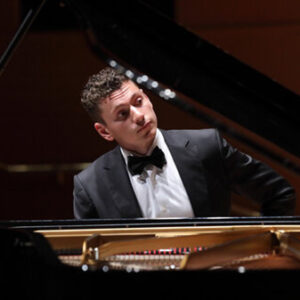 Dominic Cheli, piano